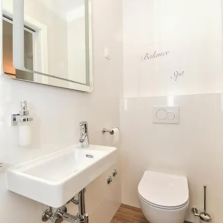 Διαμέρισμα With A Parking Space - 15790 Ζαντάρ