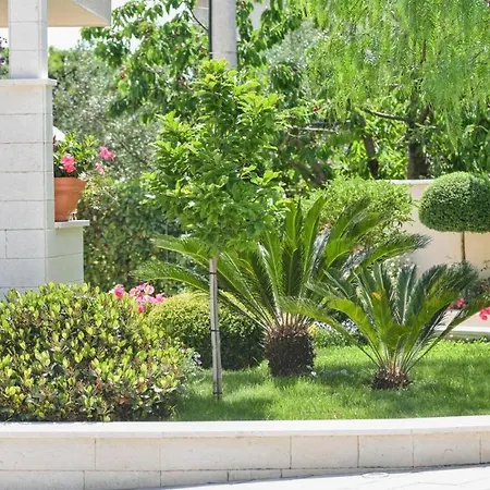 Διαμέρισμα With A Parking Space - 15790 Ζαντάρ