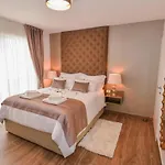 With A Parking Space - 15790 Apartman
