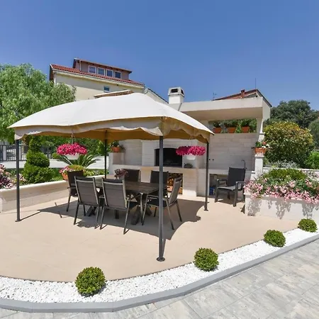 With A Parking Space - 15790 *