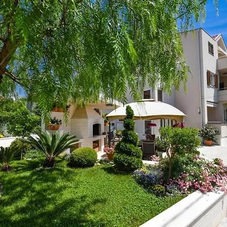 With A Parking Space - 15790 Lägenhet Zadar