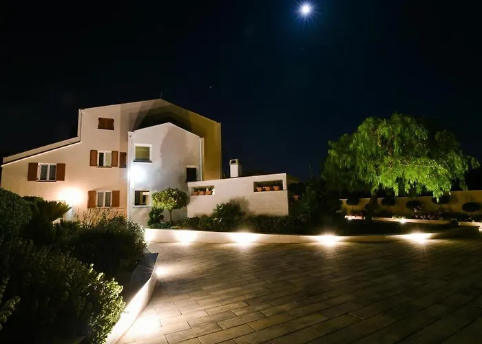 With A Parking Space - 15790 Lägenhet