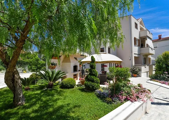 With A Parking Space - 15790 Lägenhet Zadar